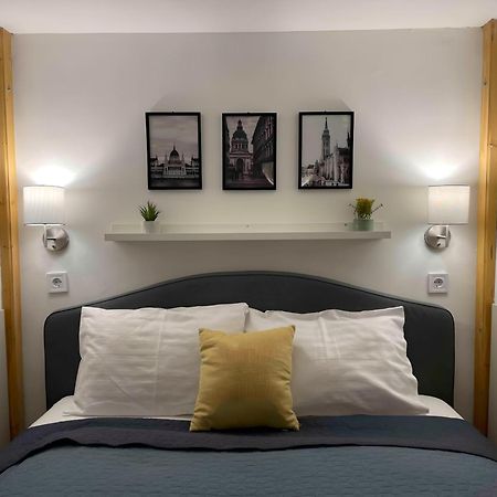 R172 Elitehost Raday Studio Apartment Budapest Esterno foto
