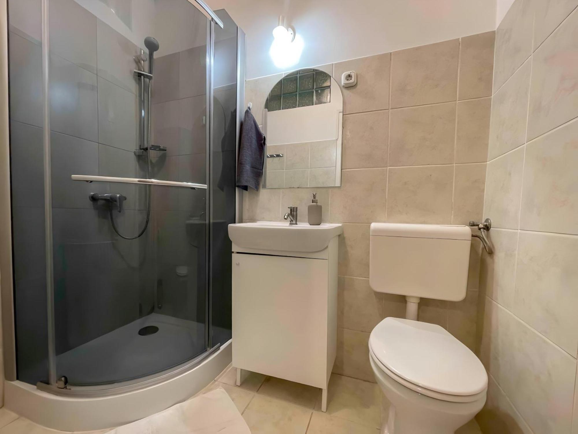 R172 Elitehost Raday Studio Apartment Budapest Esterno foto